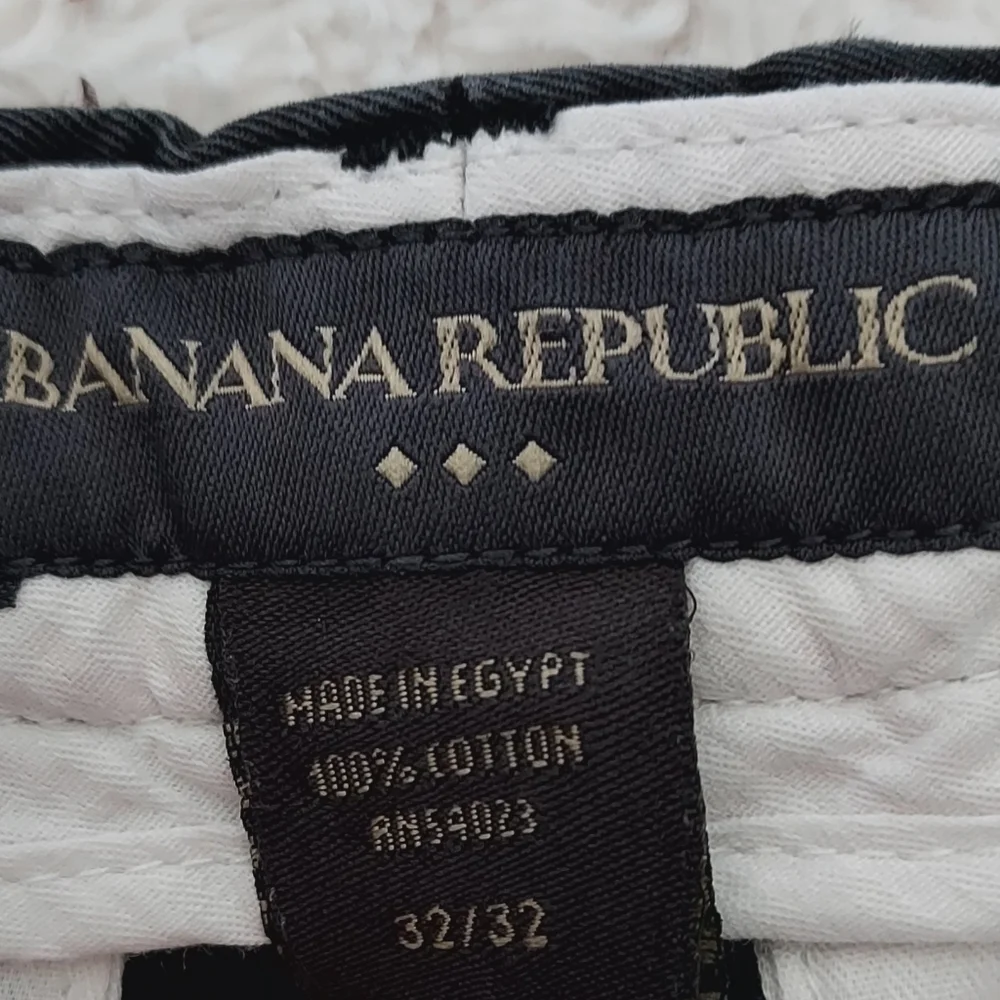 Banana Republic 100% cotton black Chino pants 32x32 Casual Everyday